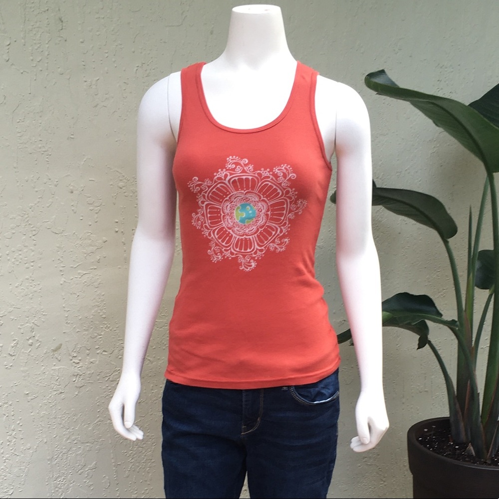 Earth love tank top